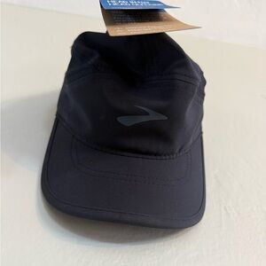 Brooks Dark Running Cap